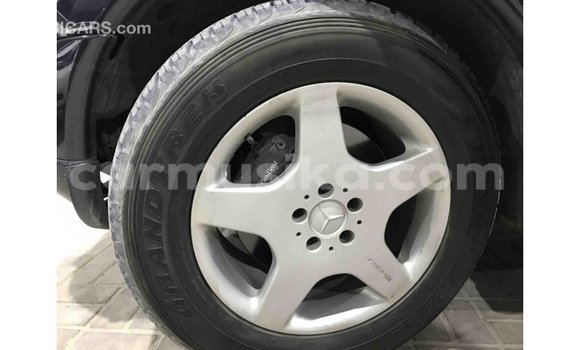 Buy Import Mercedes‒Benz 190 (W201) Blue Car in Import - Dubai in Harare Buy Import Mercedes‒Benz 190 (W201) Blue Car in Import - Dubai in Harare