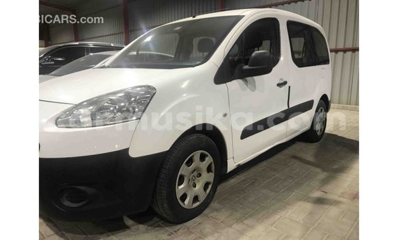 Buy Import Peugeot Partner White Car in Import - Dubai in Harare Buy Import Peugeot Partner White Car in Import - Dubai in Harare