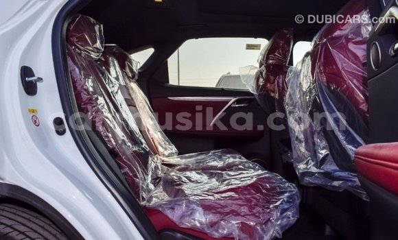 Acheter Import Voiture Lexus RX 300 Blanc à Import - Dubai, Harare Acheter Import Voiture Lexus RX 300 Blanc à Import - Dubai, Harare
