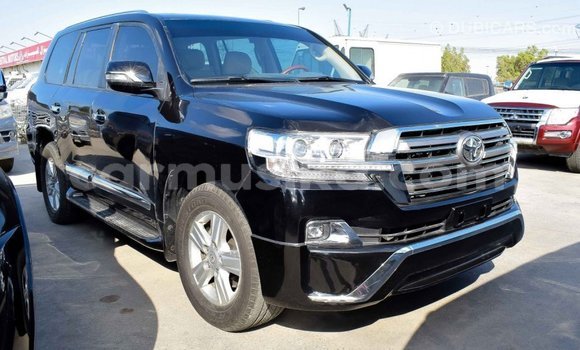 Tenga Imported Toyota Land Cruiser Nhema Mota in Import - Dubai in Harare Tenga Imported Toyota Land Cruiser Nhema Mota in Import - Dubai in Harare