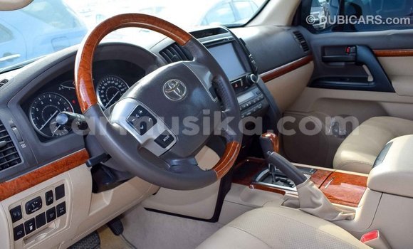 Tenga Imported Toyota Land Cruiser Nhema Mota in Import - Dubai in Harare Tenga Imported Toyota Land Cruiser Nhema Mota in Import - Dubai in Harare