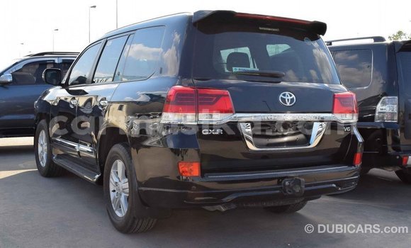Tenga Imported Toyota Land Cruiser Nhema Mota in Import - Dubai in Harare Tenga Imported Toyota Land Cruiser Nhema Mota in Import - Dubai in Harare