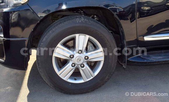 Tenga Imported Toyota Land Cruiser Nhema Mota in Import - Dubai in Harare Tenga Imported Toyota Land Cruiser Nhema Mota in Import - Dubai in Harare