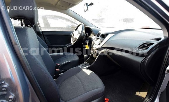 Acheter Import Voiture Hyundai Accent Autre à Import - Dubai, Harare Acheter Import Voiture Hyundai Accent Autre à Import - Dubai, Harare