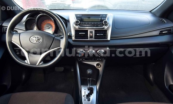 Acheter Import Voiture Toyota Yaris Noir à Import - Dubai, Harare Acheter Import Voiture Toyota Yaris Noir à Import - Dubai, Harare