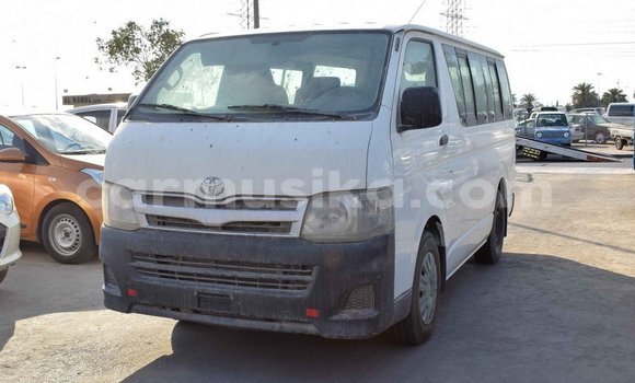 Tenga Imported Toyota Hiace Chena Mota in Import - Dubai in Harare Tenga Imported Toyota Hiace Chena Mota in Import - Dubai in Harare
