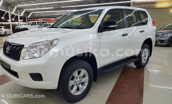 Nunua Imported Toyota Prado Nyeupe Gari ndani ya Import - Dubai nchini Harare Nunua Imported Toyota Prado Nyeupe Gari ndani ya Import - Dubai nchini Harare