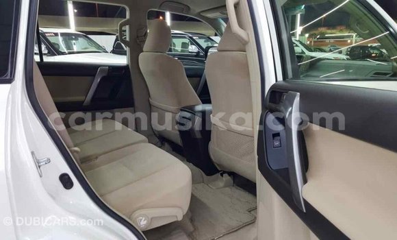 Nunua Imported Toyota Prado Nyeupe Gari ndani ya Import - Dubai nchini Harare Nunua Imported Toyota Prado Nyeupe Gari ndani ya Import - Dubai nchini Harare