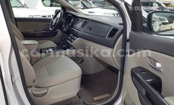 Nunua Imported Kia Carnival Nyingine Gari ndani ya Import - Dubai nchini Harare Nunua Imported Kia Carnival Nyingine Gari ndani ya Import - Dubai nchini Harare