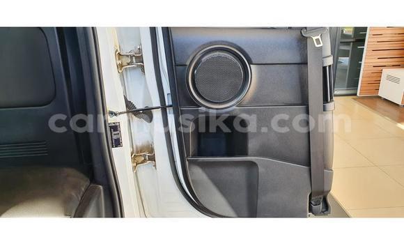 Tenga Tsaru Toyota Hilux Chena Mota in Beitbridge in Matabeleland South Tenga Tsaru Toyota Hilux Chena Mota in Beitbridge in Matabeleland South