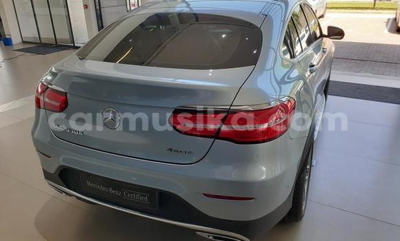 Nunua Ilio tumika Mercedes‒Benz C–Class Kijani Gari ndani ya Beitbridge nchini Matabeleland Kusini Nunua Ilio tumika Mercedes‒Benz C–Class Kijani Gari ndani ya Beitbridge nchini Matabeleland Kusini