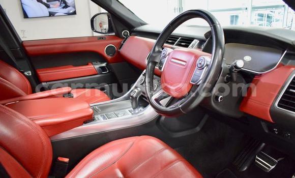 Tenga Tsaru Land Rover Range Rover Sirivha Mota in Beitbridge in Matabeleland South Tenga Tsaru Land Rover Range Rover Sirivha Mota in Beitbridge in Matabeleland South