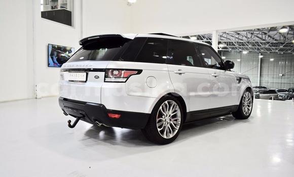 Tenga Tsaru Land Rover Range Rover Sirivha Mota in Beitbridge in Matabeleland South Tenga Tsaru Land Rover Range Rover Sirivha Mota in Beitbridge in Matabeleland South