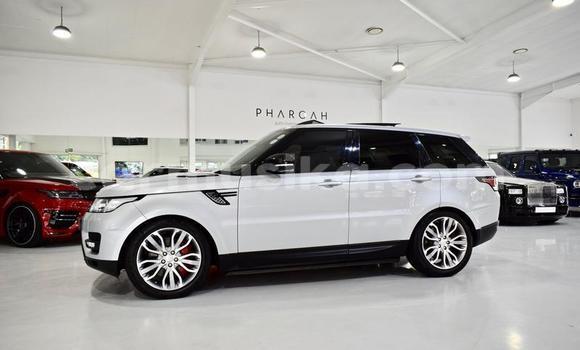 Tenga Tsaru Land Rover Range Rover Sirivha Mota in Beitbridge in Matabeleland South Tenga Tsaru Land Rover Range Rover Sirivha Mota in Beitbridge in Matabeleland South