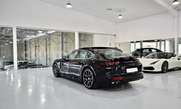 Acheter Occasion Voiture Porsche Cayman Noir à Beitbridge, Matabeleland South Acheter Occasion Voiture Porsche Cayman Noir à Beitbridge, Matabeleland South