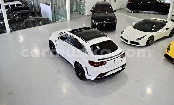 Tenga Tsaru Mercedes‒Benz GL–Class Chena Mota in Beitbridge in Matabeleland South Tenga Tsaru Mercedes‒Benz GL–Class Chena Mota in Beitbridge in Matabeleland South