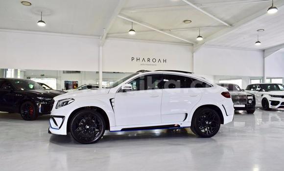 Tenga Tsaru Mercedes‒Benz GL–Class Chena Mota in Beitbridge in Matabeleland South Tenga Tsaru Mercedes‒Benz GL–Class Chena Mota in Beitbridge in Matabeleland South