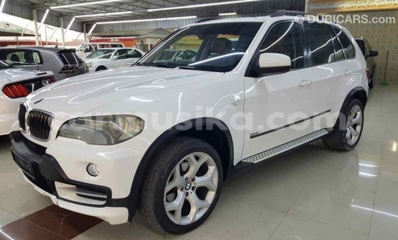 Nunua Imported BMW X5 Nyeupe Gari ndani ya Import - Dubai nchini Harare Nunua Imported BMW X5 Nyeupe Gari ndani ya Import - Dubai nchini Harare