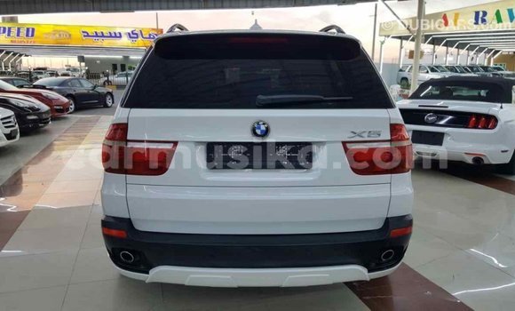 Nunua Imported BMW X5 Nyeupe Gari ndani ya Import - Dubai nchini Harare Nunua Imported BMW X5 Nyeupe Gari ndani ya Import - Dubai nchini Harare