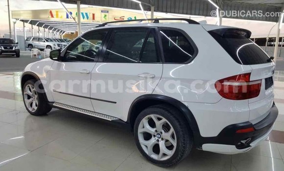 Nunua Imported BMW X5 Nyeupe Gari ndani ya Import - Dubai nchini Harare Nunua Imported BMW X5 Nyeupe Gari ndani ya Import - Dubai nchini Harare