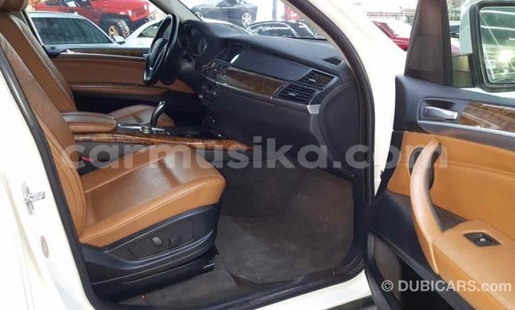 Nunua Imported BMW X5 Nyeupe Gari ndani ya Import - Dubai nchini Harare Nunua Imported BMW X5 Nyeupe Gari ndani ya Import - Dubai nchini Harare