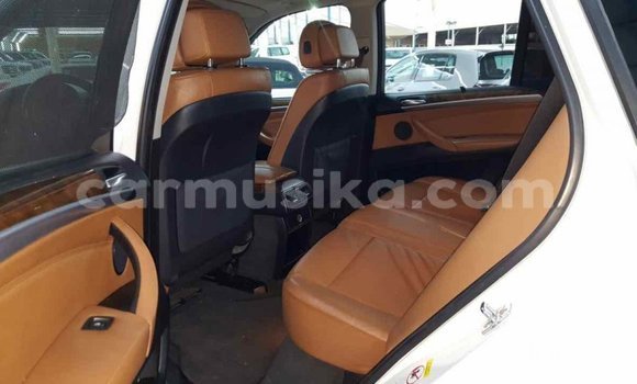 Nunua Imported BMW X5 Nyeupe Gari ndani ya Import - Dubai nchini Harare Nunua Imported BMW X5 Nyeupe Gari ndani ya Import - Dubai nchini Harare