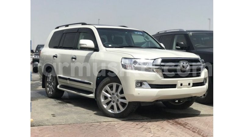 Big with watermark toyota land cruiser harare import dubai 14032