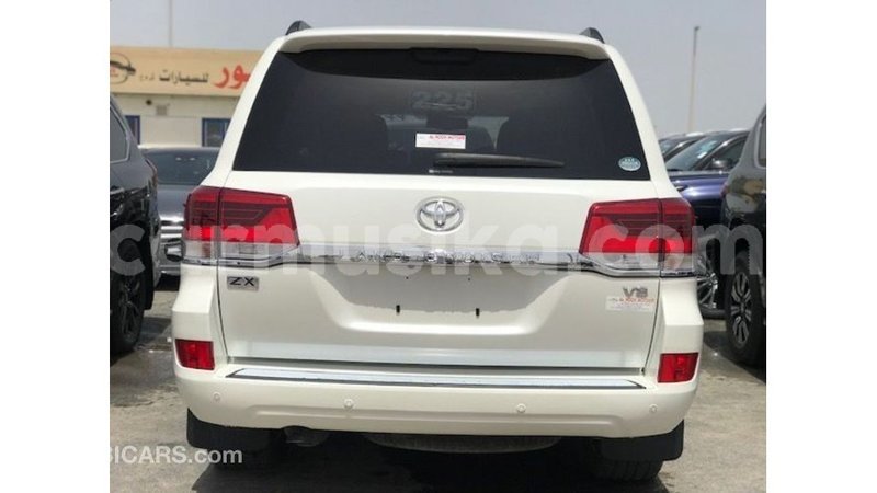 Big with watermark toyota land cruiser harare import dubai 14032