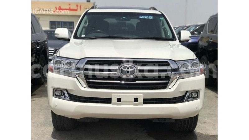 Big with watermark toyota land cruiser harare import dubai 14032