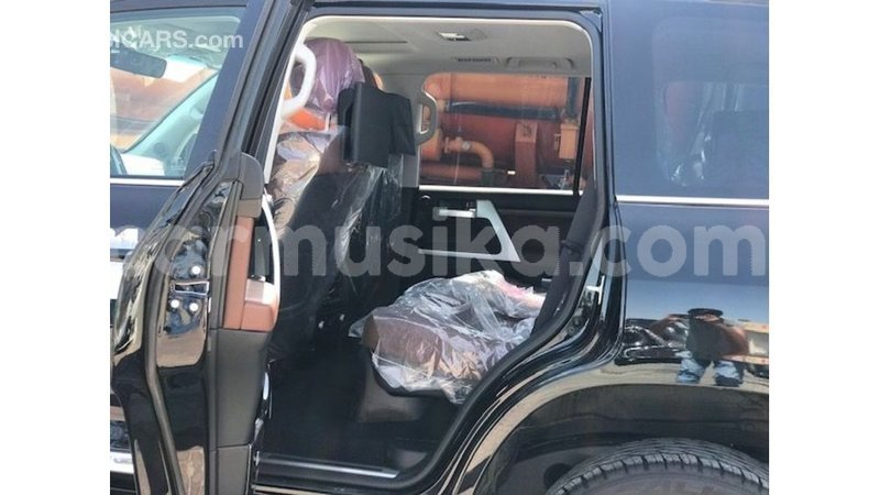 Big with watermark toyota land cruiser harare import dubai 14038