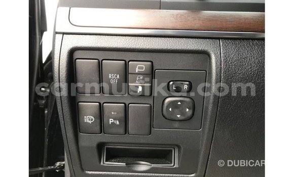 Tenga Imported Toyota Land Cruiser Nhema Mota in Import - Dubai in Harare Tenga Imported Toyota Land Cruiser Nhema Mota in Import - Dubai in Harare