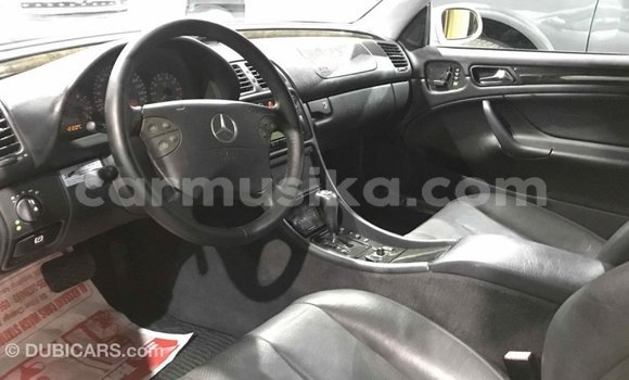Buy Import Mercedes‒Benz 190 (W201) Other Car in Import - Dubai in Harare Buy Import Mercedes‒Benz 190 (W201) Other Car in Import - Dubai in Harare