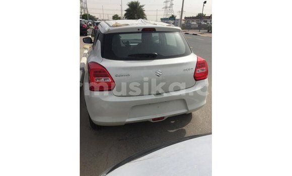 Tenga Imported Suzuki Swift Chena Mota in Import - Dubai in Harare Tenga Imported Suzuki Swift Chena Mota in Import - Dubai in Harare