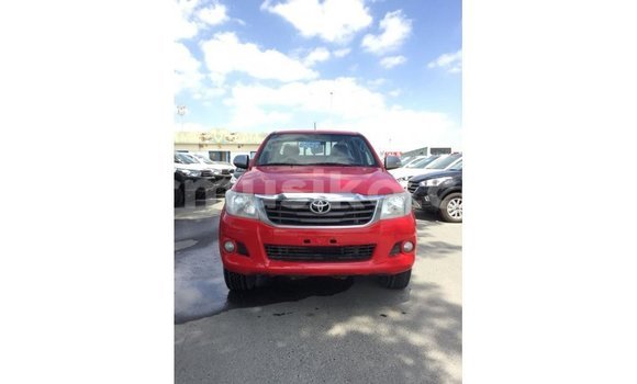 Tenga Imported Toyota Hilux Tsvuku Mota in Import - Dubai in Harare Tenga Imported Toyota Hilux Tsvuku Mota in Import - Dubai in Harare