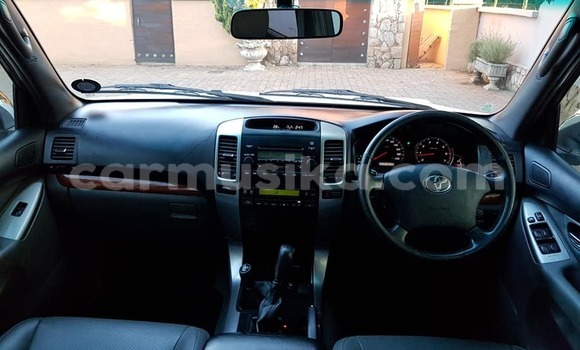 Acheter Occasion Voiture Toyota Land Cruiser Prado Blanc à Beitbridge, Matabeleland South Acheter Occasion Voiture Toyota Land Cruiser Prado Blanc à Beitbridge, Matabeleland South