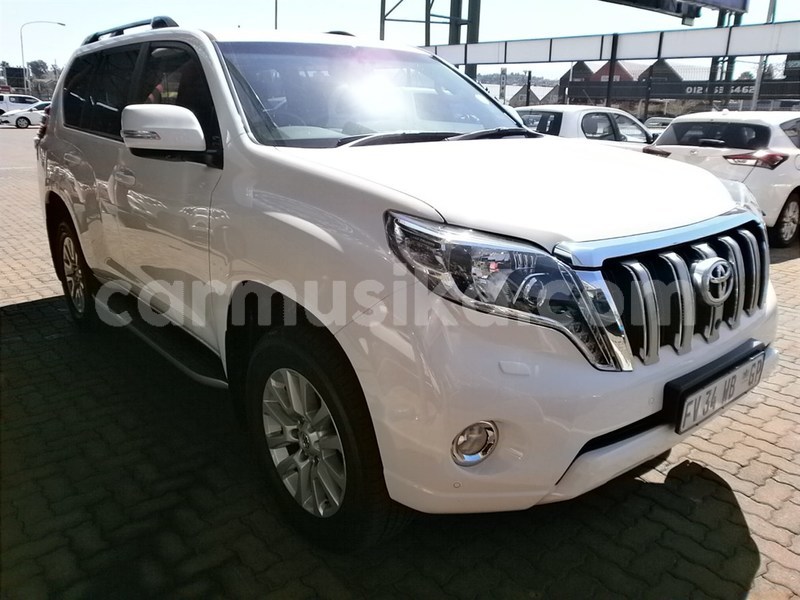 Big with watermark toyota land cruiser prado matabeleland south beitbridge 14050