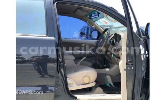 Nunua Imported Toyota Hilux Nyeusi Gari ndani ya Import - Dubai nchini Harare Nunua Imported Toyota Hilux Nyeusi Gari ndani ya Import - Dubai nchini Harare