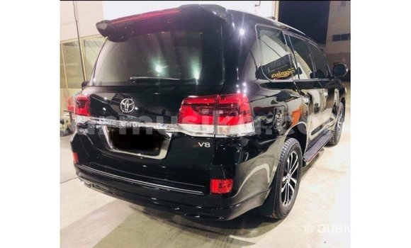 Tenga Imported Toyota Land Cruiser Nhema Mota in Import - Dubai in Harare Tenga Imported Toyota Land Cruiser Nhema Mota in Import - Dubai in Harare