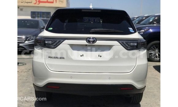 Tenga Imported Toyota Harrier Chena Mota in Import - Dubai in Harare Tenga Imported Toyota Harrier Chena Mota in Import - Dubai in Harare