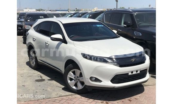 Tenga Imported Toyota Harrier Chena Mota in Import - Dubai in Harare Tenga Imported Toyota Harrier Chena Mota in Import - Dubai in Harare