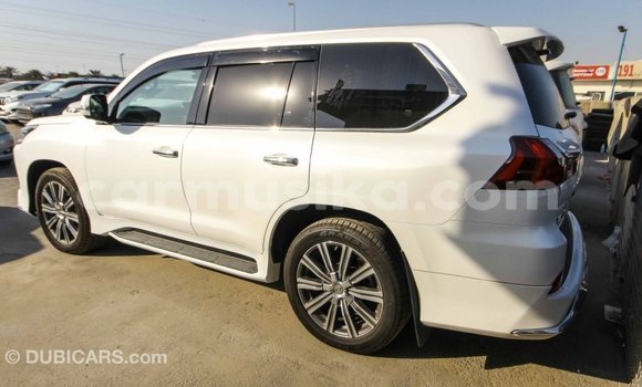 Tenga Imported Lexus LX Chena Mota in Import - Dubai in Harare Tenga Imported Lexus LX Chena Mota in Import - Dubai in Harare