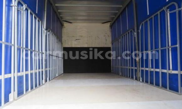 Acheter Occasion Utilitaire Hino 300 Series Autre à Beitbridge, Matabeleland South Acheter Occasion Utilitaire Hino 300 Series Autre à Beitbridge, Matabeleland South