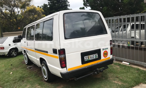 Acheter Occasion Voiture Toyota Hiace Blanc à Beitbridge, Matabeleland South Acheter Occasion Voiture Toyota Hiace Blanc à Beitbridge, Matabeleland South