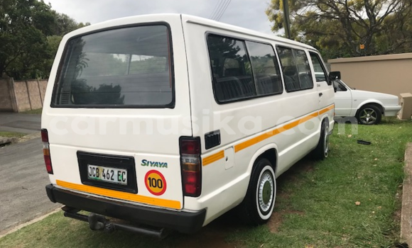 Acheter Occasion Voiture Toyota Hiace Blanc à Beitbridge, Matabeleland South Acheter Occasion Voiture Toyota Hiace Blanc à Beitbridge, Matabeleland South