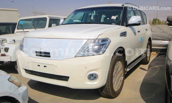 Tenga Imported Nissan Patrol Chena Mota in Import - Dubai in Harare Tenga Imported Nissan Patrol Chena Mota in Import - Dubai in Harare