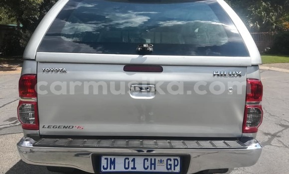 Acheter Occasion Voiture Toyota Hilux Gris à Beitbridge, Matabeleland South Acheter Occasion Voiture Toyota Hilux Gris à Beitbridge, Matabeleland South