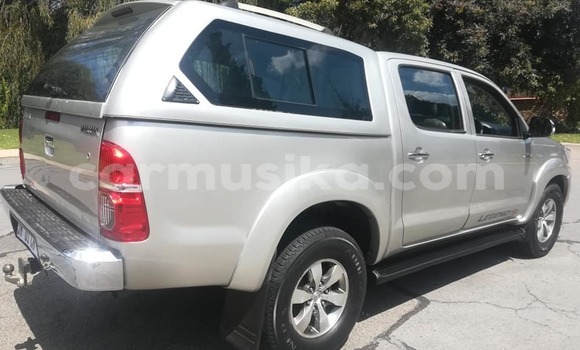 Acheter Occasion Voiture Toyota Hilux Gris à Beitbridge, Matabeleland South Acheter Occasion Voiture Toyota Hilux Gris à Beitbridge, Matabeleland South