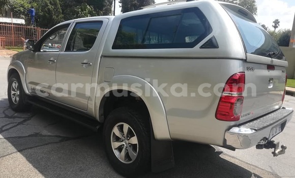 Acheter Occasion Voiture Toyota Hilux Gris à Beitbridge, Matabeleland South Acheter Occasion Voiture Toyota Hilux Gris à Beitbridge, Matabeleland South