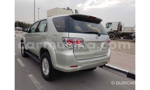 Tenga Imported Toyota Fortuner Zvimwe Mota in Import - Dubai in Harare Tenga Imported Toyota Fortuner Zvimwe Mota in Import - Dubai in Harare
