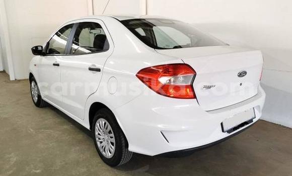 Acheter Occasion Voiture Ford F–150 Blanc à Beitbridge, Matabeleland South Acheter Occasion Voiture Ford F–150 Blanc à Beitbridge, Matabeleland South